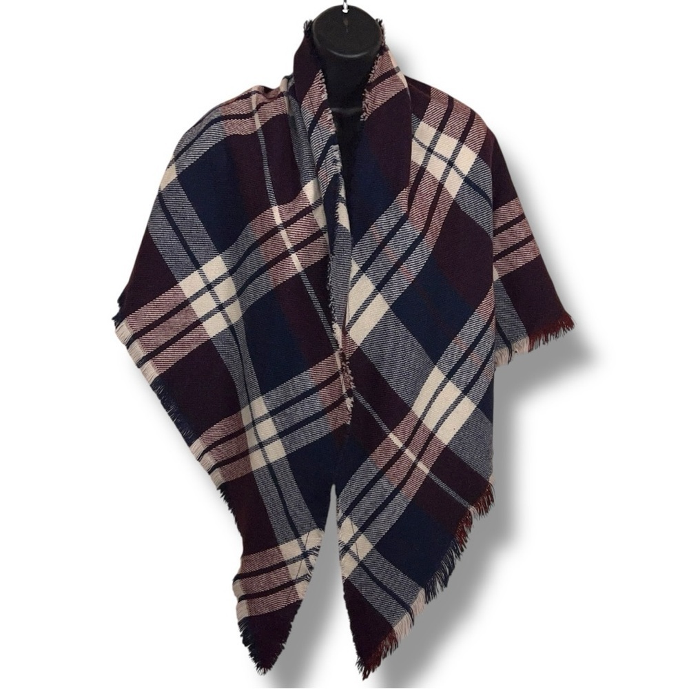 David And Young Knit Shawl Wrap Purple Blue White Flannel Plaid Fringe Accent